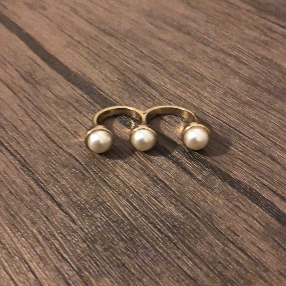 Pearl & Gold Ring 🛍
